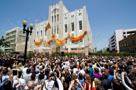 Ce week-end, la nouvelle Eglise de Scientologie d'Orange County s'est ouverte