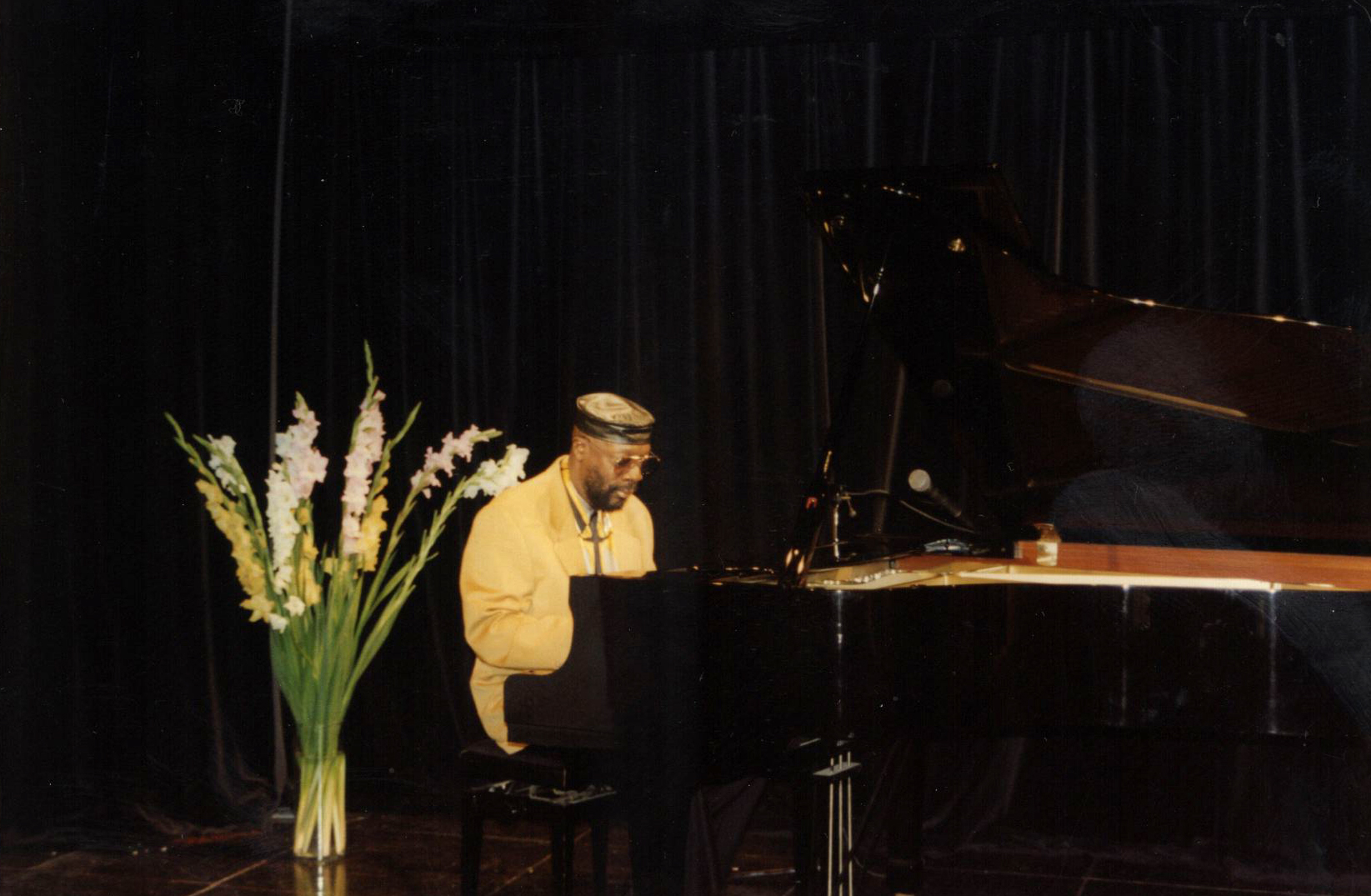 Isaac Hayes dans le théâtre du Celebrity Centre