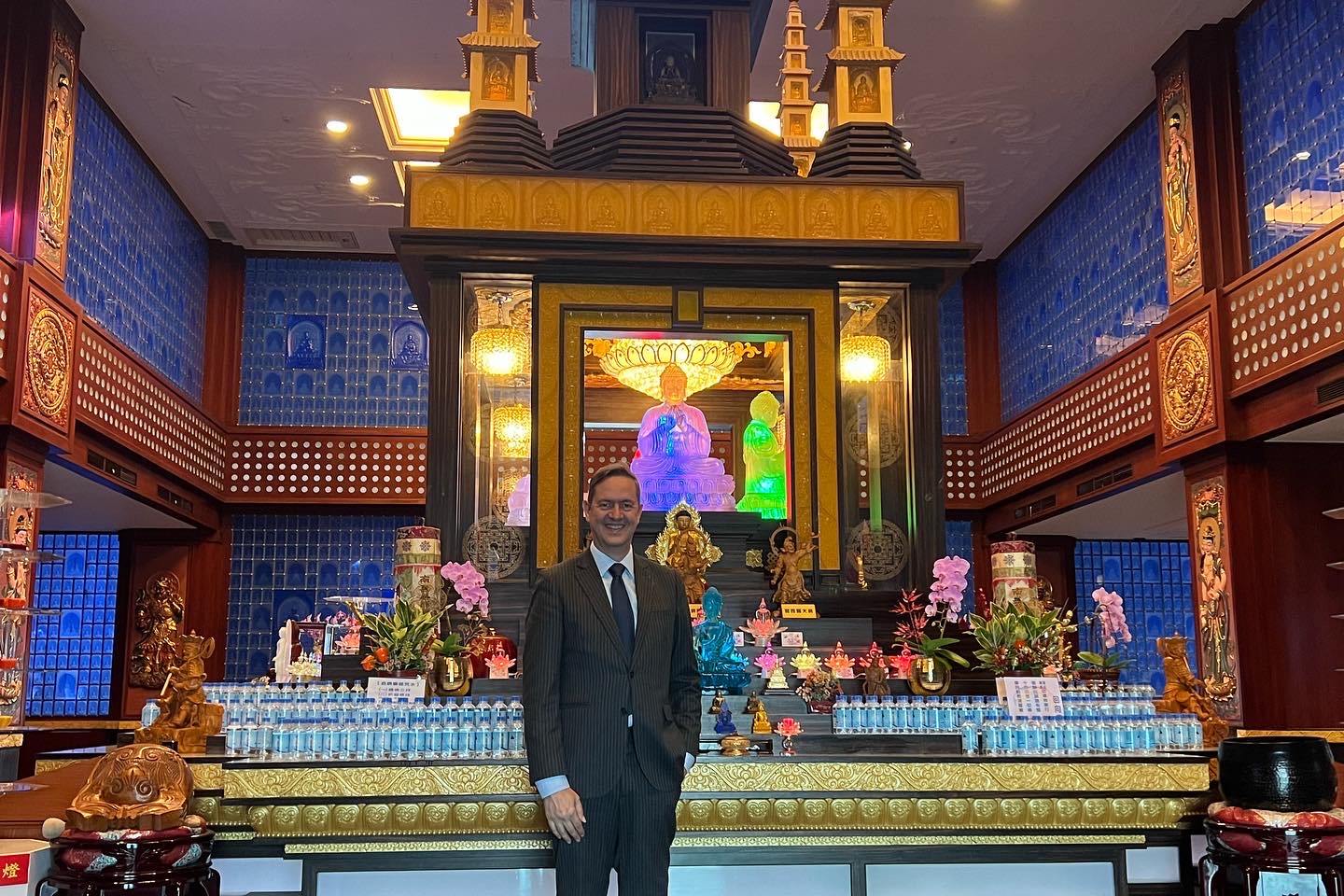 Rencontre avec le grand maitre bouddhiste Jing Yao Rencontre avec le grand maitre bouddhiste Jing Yao