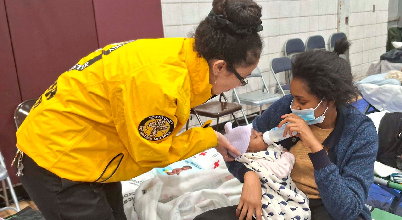 Au milieu des feux de LA, l’aide des ministres volontaires de Scientology Au milieu des feux de LA, l’aide des ministres volontaires de Scientology