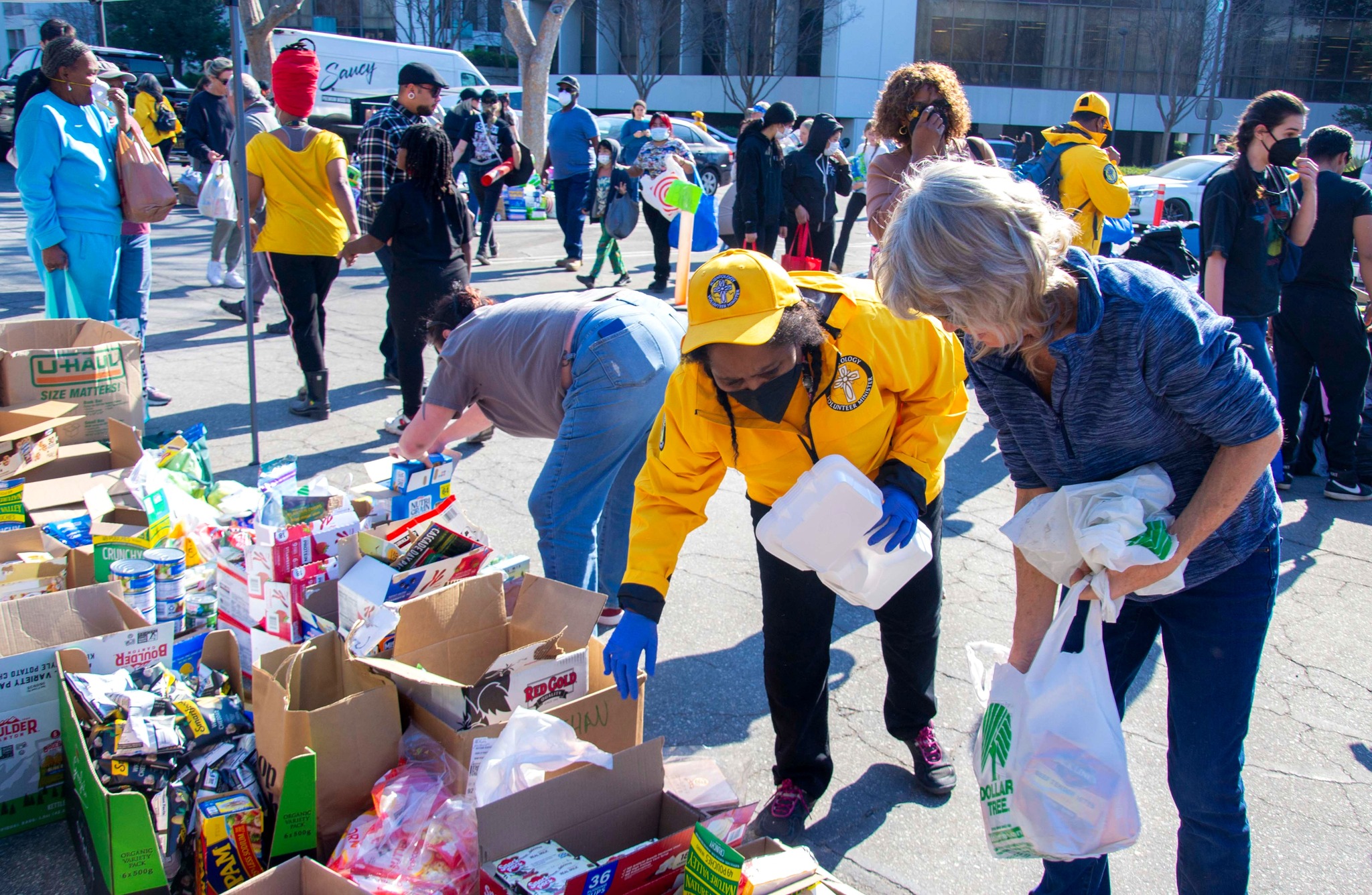 Au milieu des feux de LA, l’aide des ministres volontaires de Scientology Au milieu des feux de LA, l’aide des ministres volontaires de Scientology