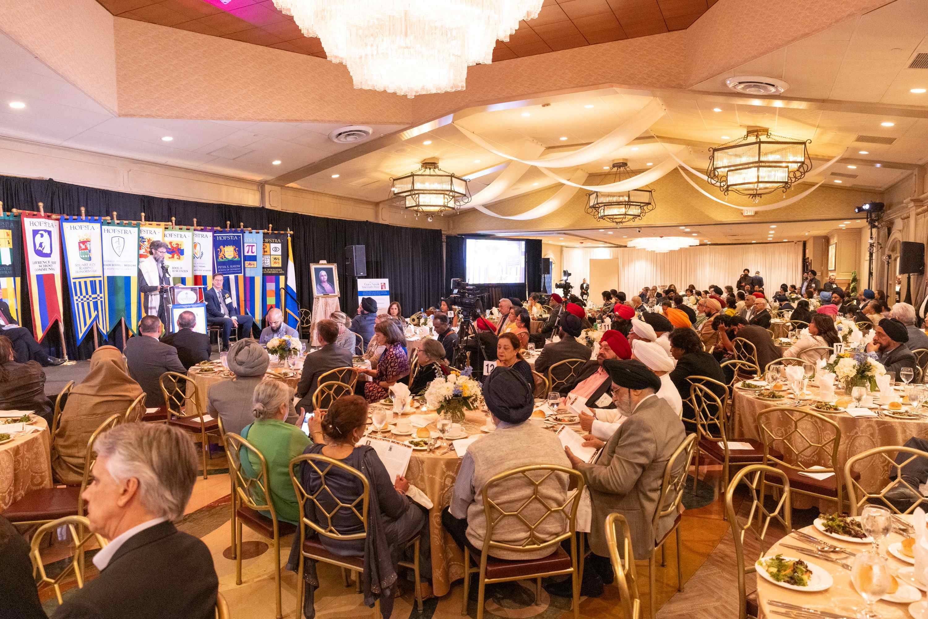 United Religions Initiative remporte le prix Guru Nanak de l'Interreligieux