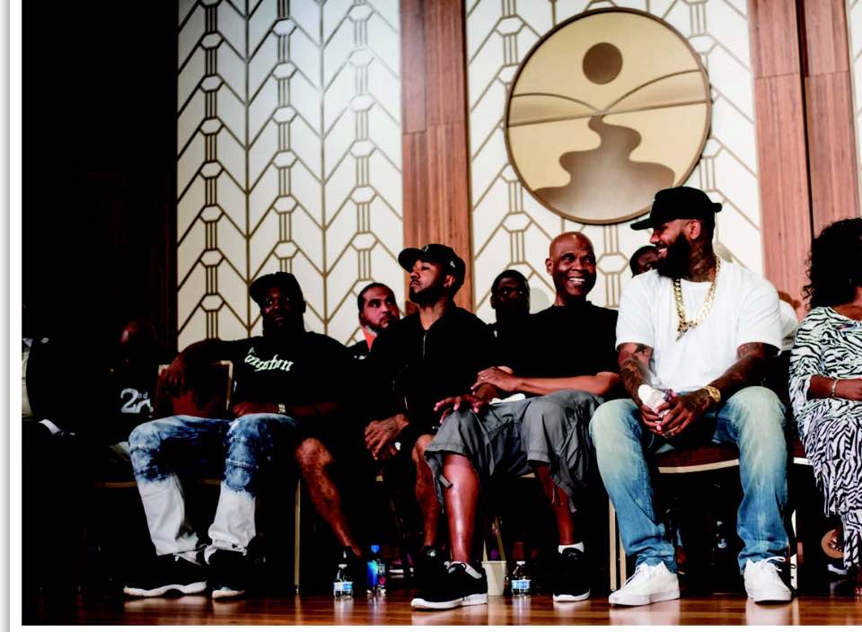 Quand l'Eglise de Scientologie accueille un sommet destiné à résoudre la violence des gangs Quand l'Eglise de Scientologie accueille un sommet destiné à résoudre la violence des gangs