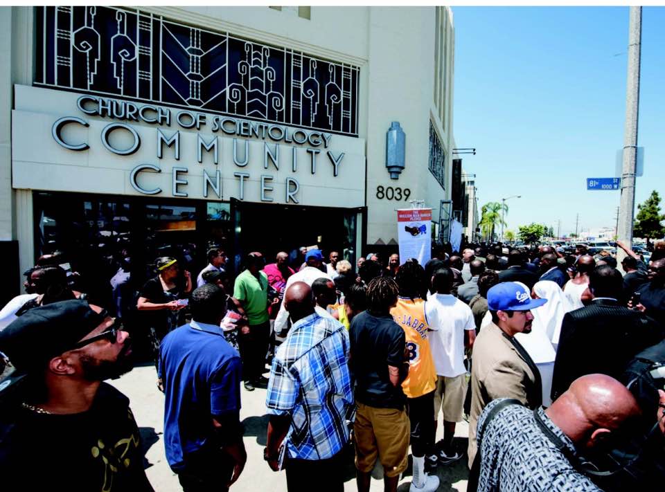 Quand l'Eglise de Scientologie accueille un sommet destiné à résoudre la violence des gangs