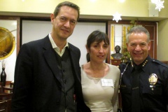 Avec le chef de la Police de Pasadena, Phillip L. Sanchez