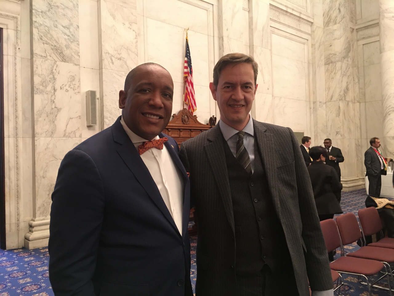 Avec Mike Ellison Lewis, de l'Eglise Episcopale Noire Américaine Avec Mike Ellison Lewis, de l'Eglise Episcopale Noire Américaine