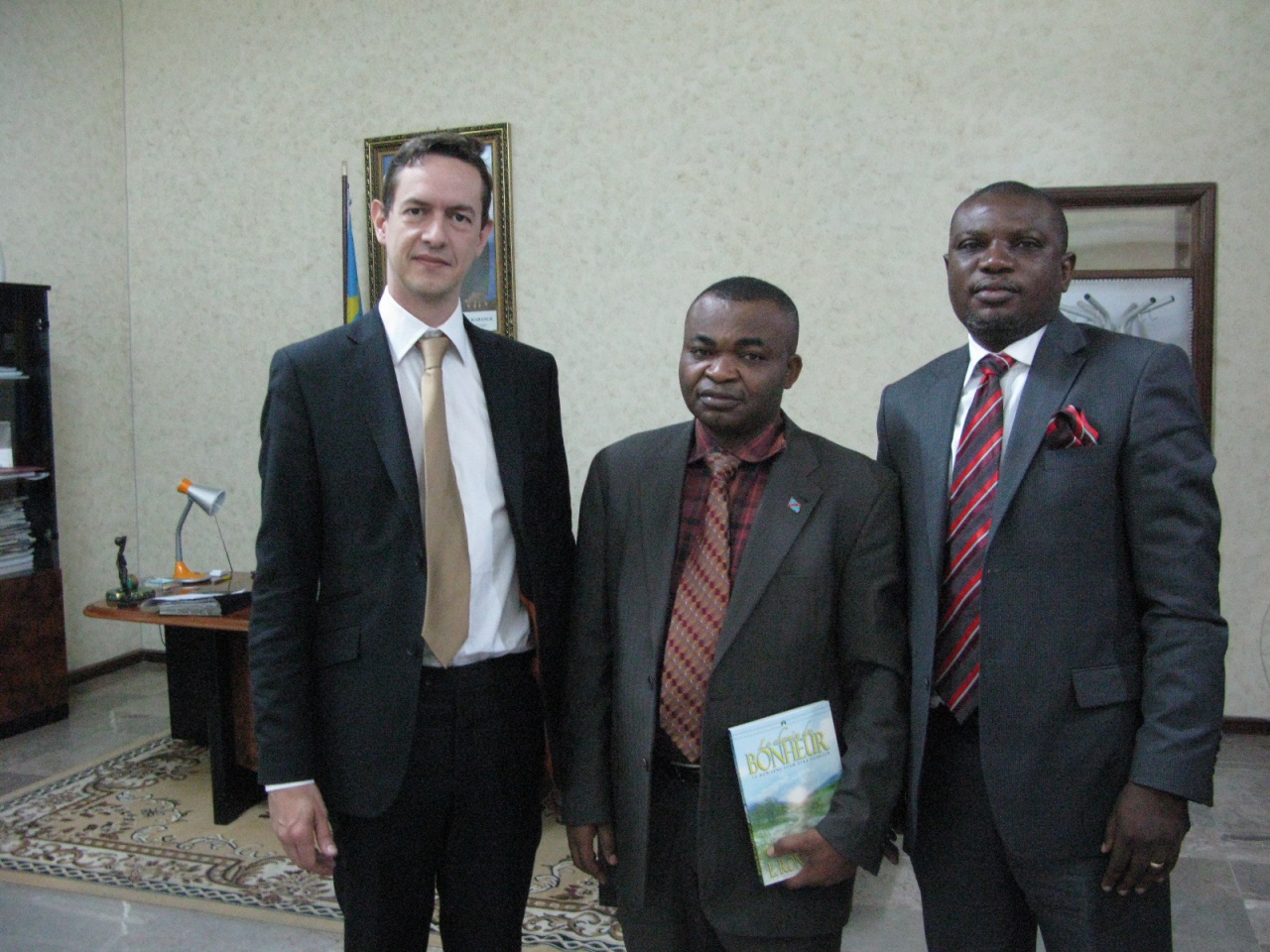 avec le Ministre affaires sociales et humanitaires de la RDC