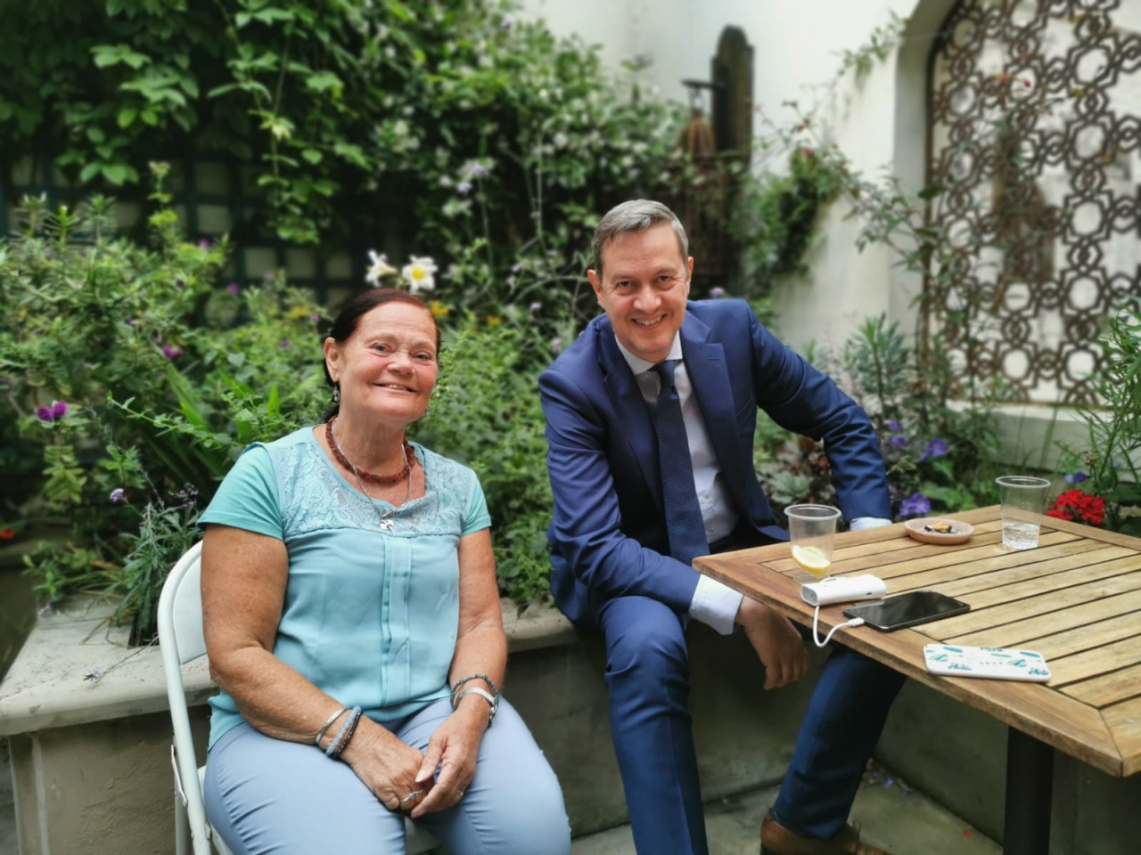 Eric Roux et Morgana Sythove, Présidente de l'International Pagan Federation Eric Roux et Morgana Sythove, Présidente de l'International Pagan Federation